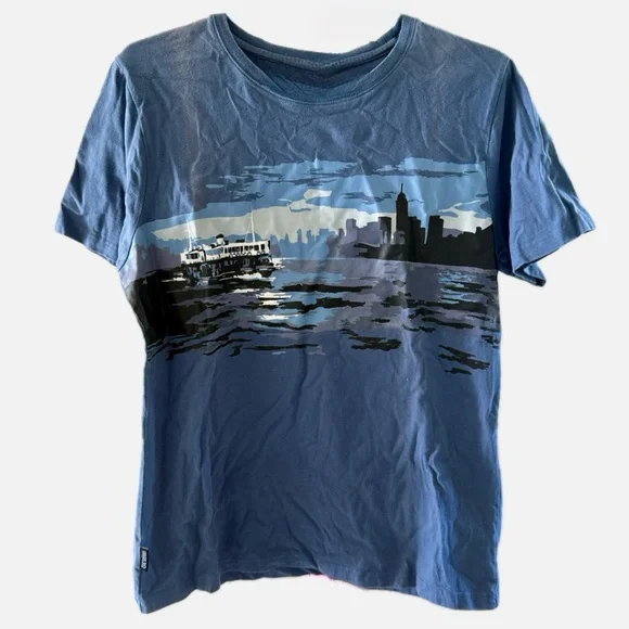 HP π FREE w/ Bundle - Hong Kong Skyline Unisex Short Sleeve Tee - Picture 1 of 4